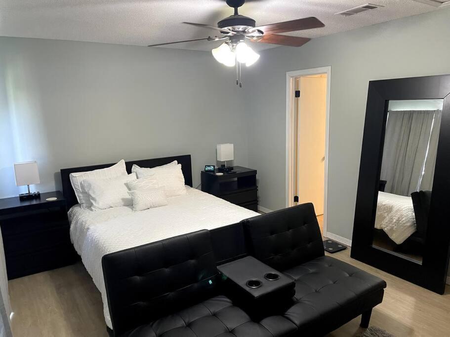 Modern 2 Bedroom Townhome Minutes From The Beach!! Форт Уолтон Бич Экстерьер фото
